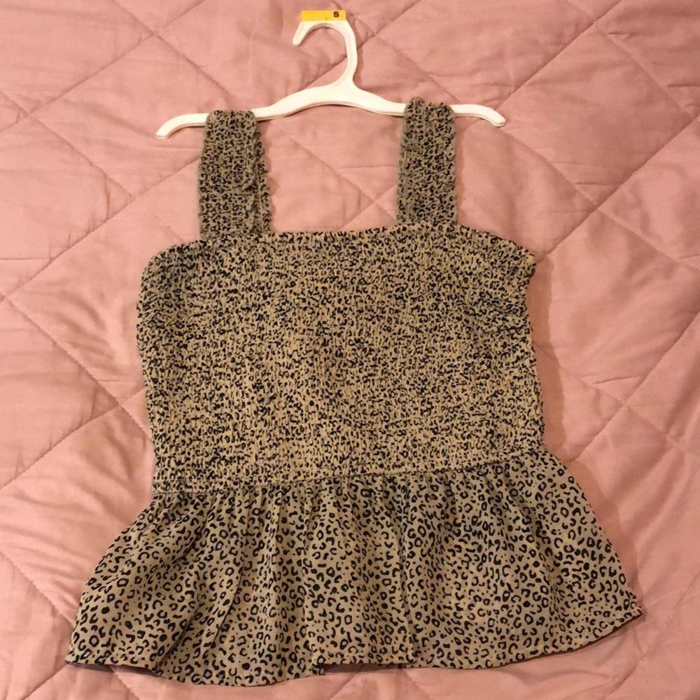 Women’s flowy cheetah blouse
